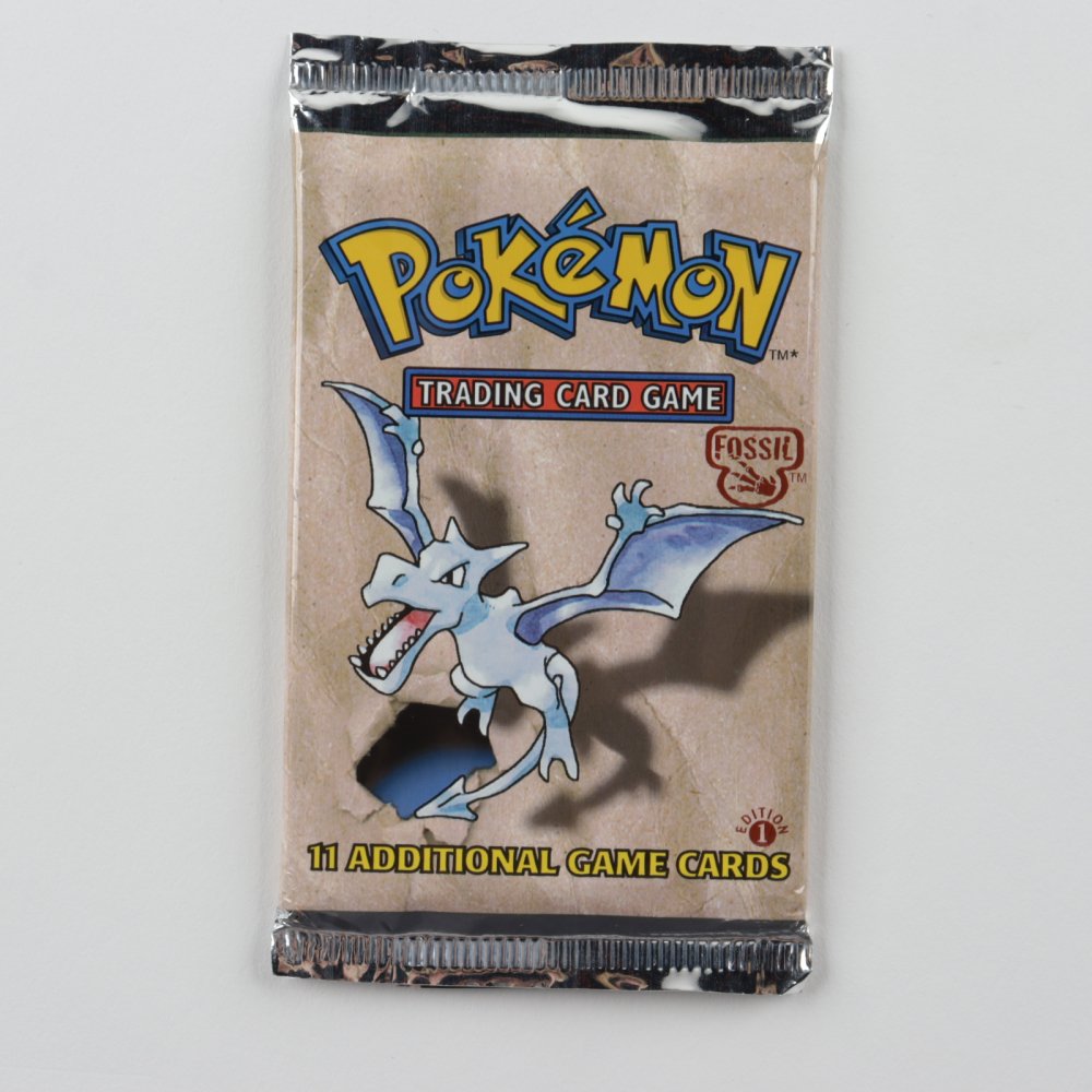 Pokémon 1999 1st Fossil Booster Pack (Aerodactyl)